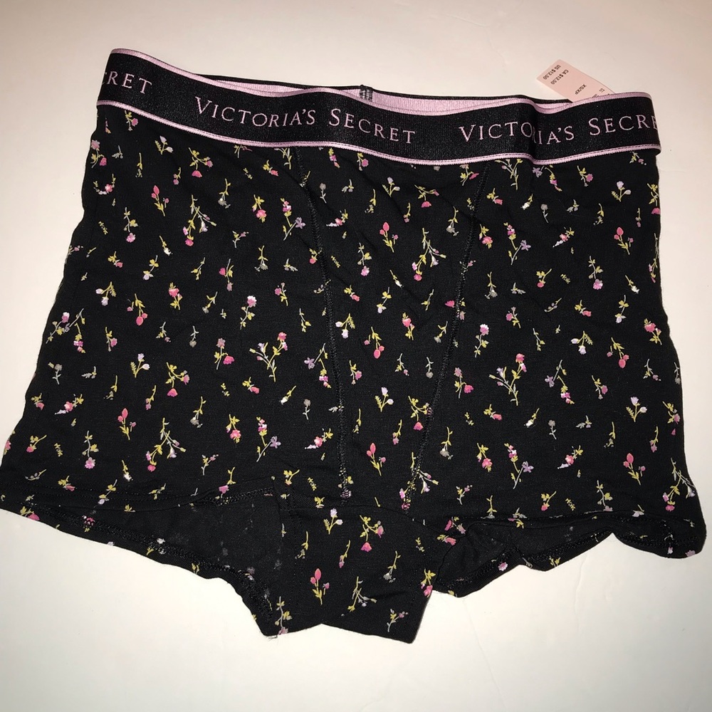 Victoria's Secret Black Floral Women's Shorties panties xs new with tags